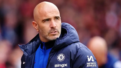  Chelsea chỉ còn đúng 2 trung vệ lành lặn