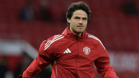  Senne Lammens sẽ giải quyết vấn đề thủ môn của MU, còn quá sớm!