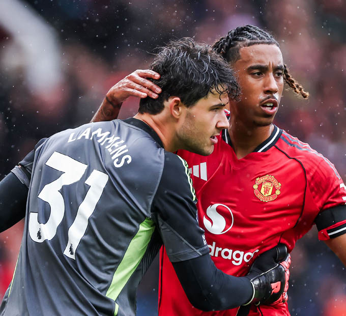Lammens ghi dấu ấn ngay trong lần ra mắt MU