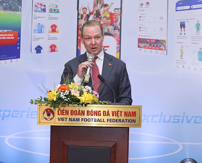 Oscar Edstrom - Trưởng bộ phận Thương Mại và Xúc tiến Đại sứ quán Thuỵ Điển tại Việt Nam - Ảnh: Đức Cường