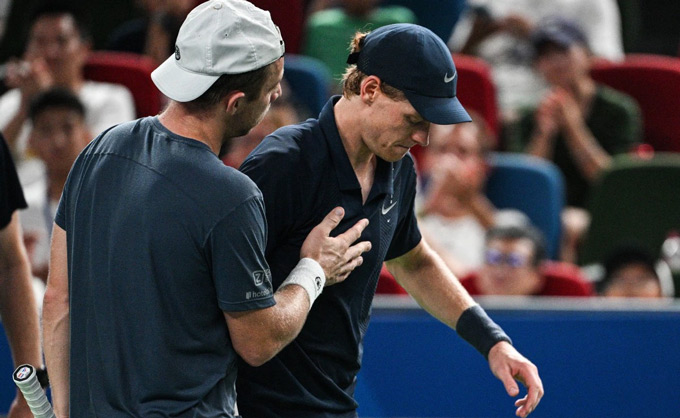 Sinner đang gặp chút vấn đề về thể lực