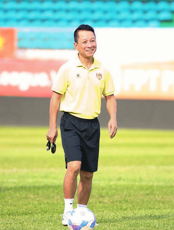 HLV Văn Sỹ Sơn sẽ chính thức nhận nhiệm vụ mới ở SLNA vào ngày 7/10