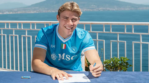  Napoli nhanh tay chốt tương lai với Rasmus Hojlund