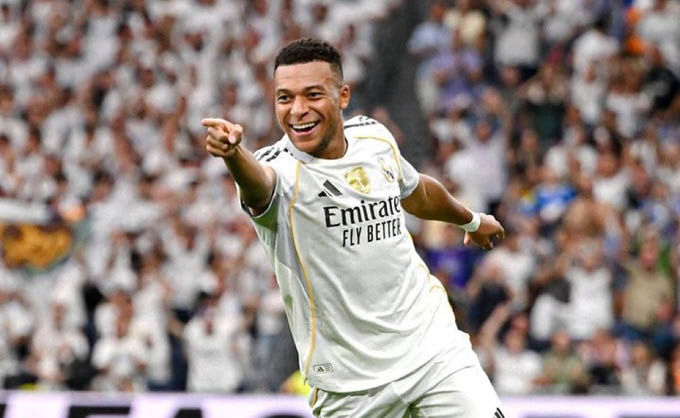 Kylian Mbappe trong màu áo Real