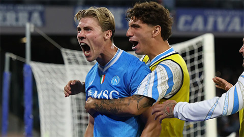  Hojlund khen Conte là HLV giỏi nhất thế giới