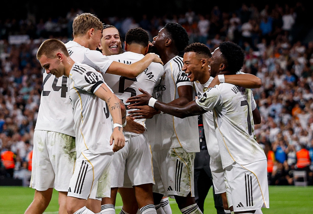 Real Madrid chưa để mất điểm nào ở Champions League và vẫn đang dẫn đầu BXH La Liga
