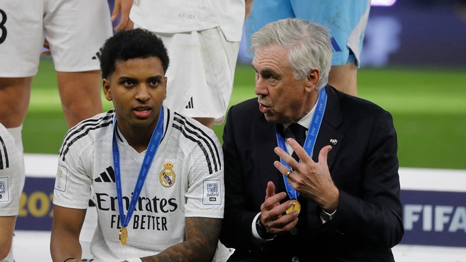 Rodrygo rất vui khi được làm việc cùng HLV Ancelotti ở ĐT Brazil.