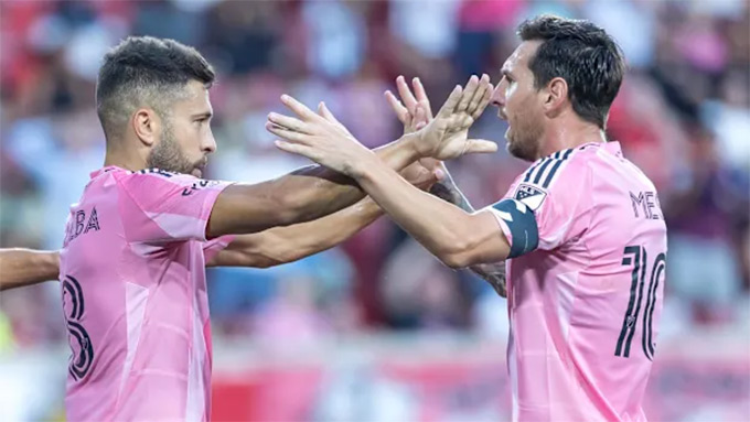 Alba là đồng đội của Messi ở cả Barca lẫn Inter Miami