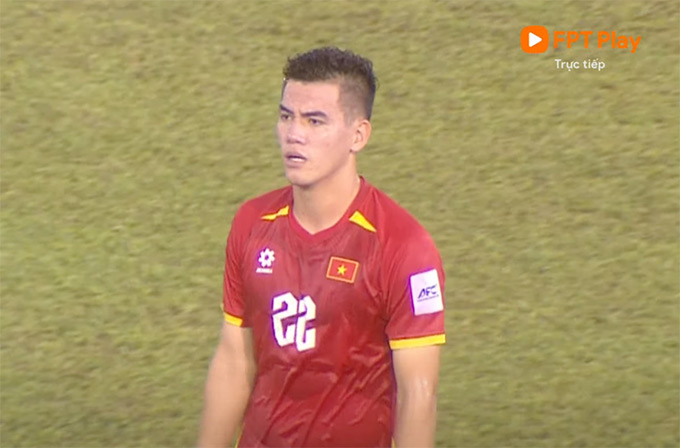 Tiến Linh ban đầu tuân theo quyết định của HLV Kim Sang Sik