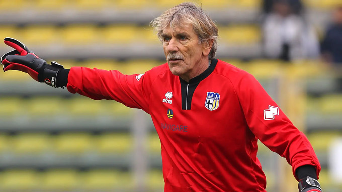 Lamberto Boranga đi vào lịch sử khi ra sân ở tuổi 82