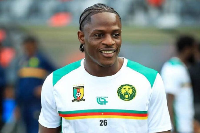 Etta Eyong được MU theo sát