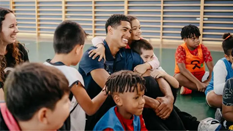  Mặt trái mạng xã hội dưới góc nhìn của Jude Bellingham