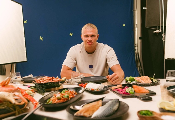 Haaland ăn tới 6 bữa mỗi ngày