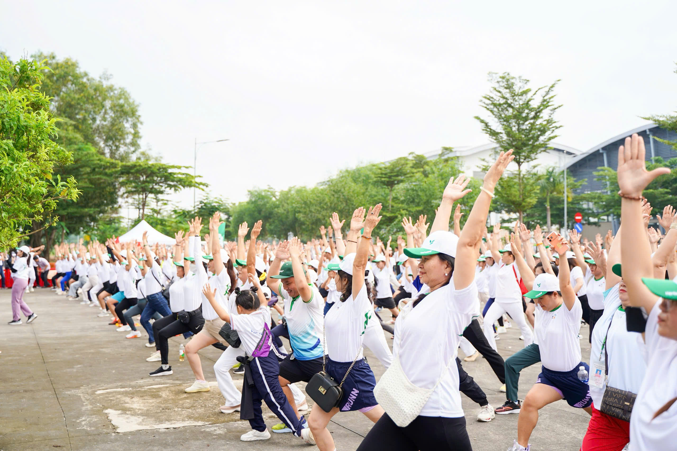 Hơn 1.000 VĐV hào hứng tham gia các hoạt động tại Hội thao