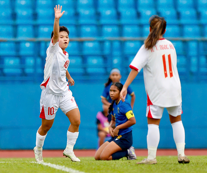Nguyễn Thị Minh Ánh tỏa sáng bằng 3 bàn thắng và 1 đường chuyền thành bàn. Ảnh: Anh Khoa