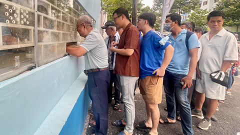  Tin được không, tấm vé xem Việt Nam vs Nepal còn ‘sang chảnh’ hơn iphone 17