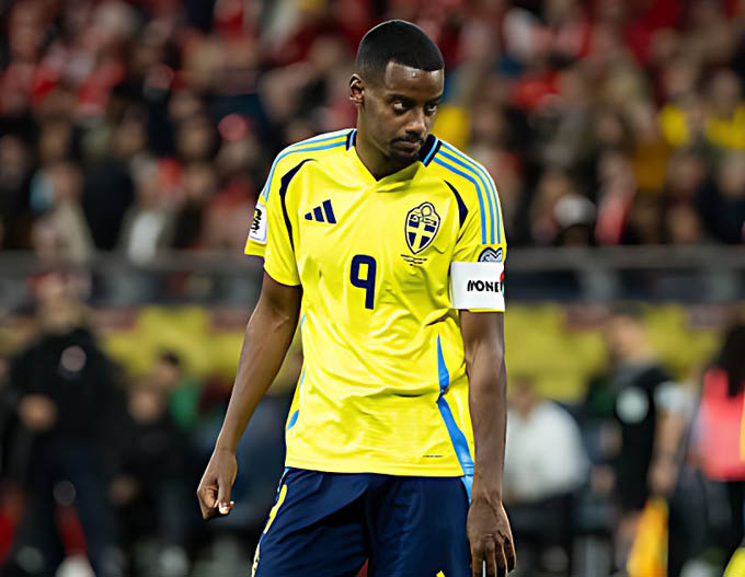 Isak không cứu được Thuỵ Điển