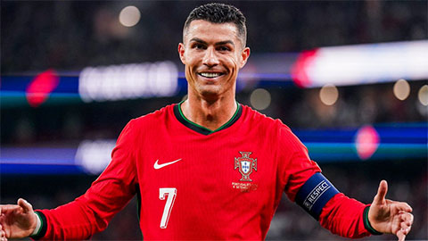 Cristiano Ronaldo cách cột mốc lịch sử đúng 1 bước
