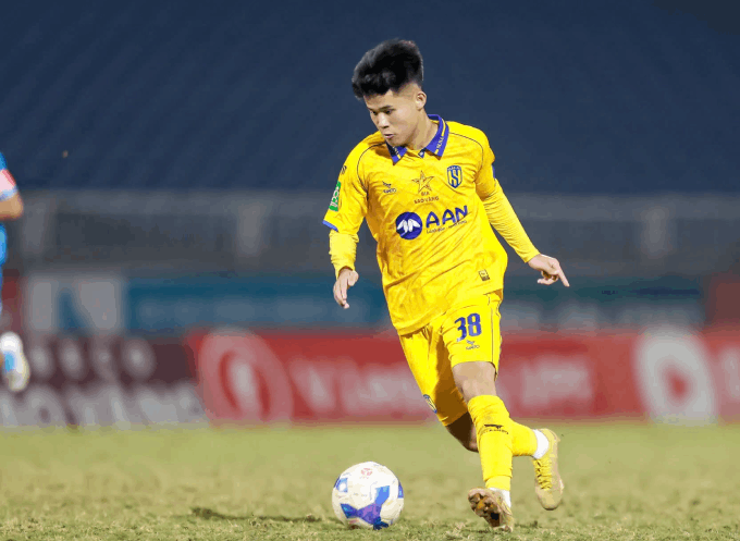 Lê Đình Long Vũ được The Guardian so sánh với Phil Foden của Manchester City. - Ảnh: Xuân Thủy