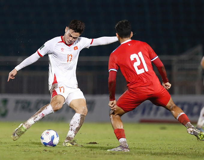 Đức Chiến không khoả lấp được vai trò mà Hoàng Đức để lại - Ảnh: Anh Khoa 