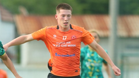  Tiền đạo Việt kiều 1m90 sắp ra mắt V.League