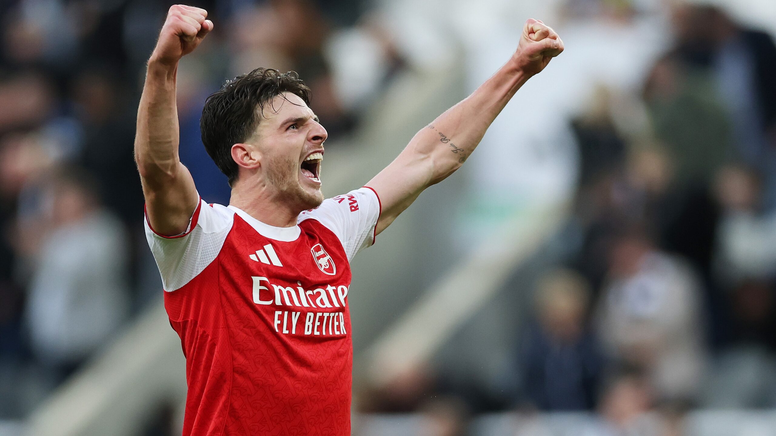 Rice là mẫu tiền vệ tấn công tốt hơn phòng ngự, trái ngược với Caicedo