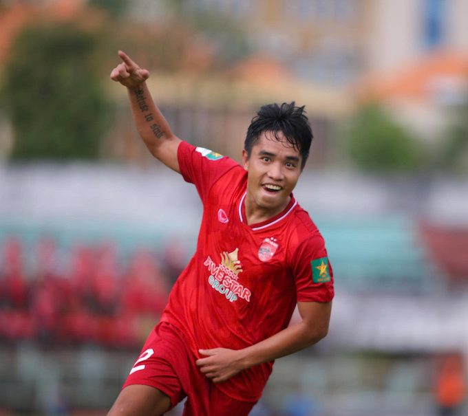 Anh T đã có bàn cân bằng 1-1 cho Long An, Ảnh: CTV