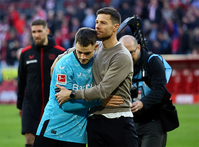 Wirtz từng là trò cũ của HLV Alonso tại Leverkusen