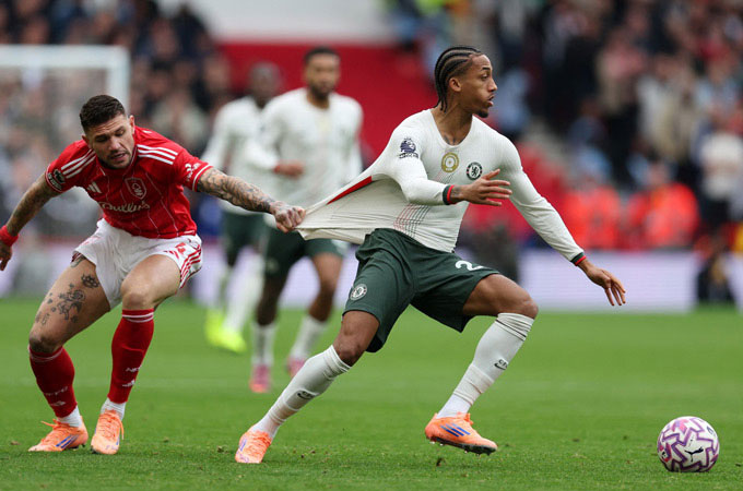 Chelsea đã gặp may khi không để thua bàn nào trong hiệp 1