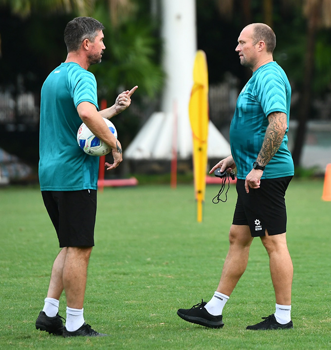 HLV Harry Kewell hy vọng có kết quả tốt cùng CLB Hà Nội - Ảnh: Hà Nội FC