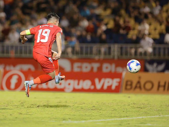 Quang Hải cùng CLB Công an Hà Nội phải chia điểm - Ảnh: Đức Cường