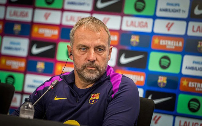 HLV Flick cho rằng tin Yamal đi muộn là sai sự thật