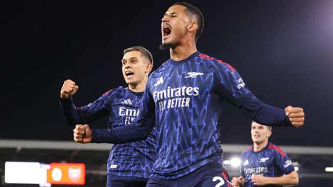 Các hậu vệ và các tình huống cố định đang là điểm tựa cho hy vọng vô địch của Arsenal