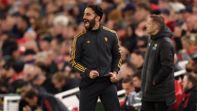 HLV Amorim lần đầu tiên có 2 chiến thắng liên tiếp tại Ngoại hạng Anh với MU