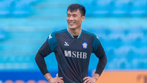  Vì sao thủ môn Bùi Tiến Dũng 'mất tích'?