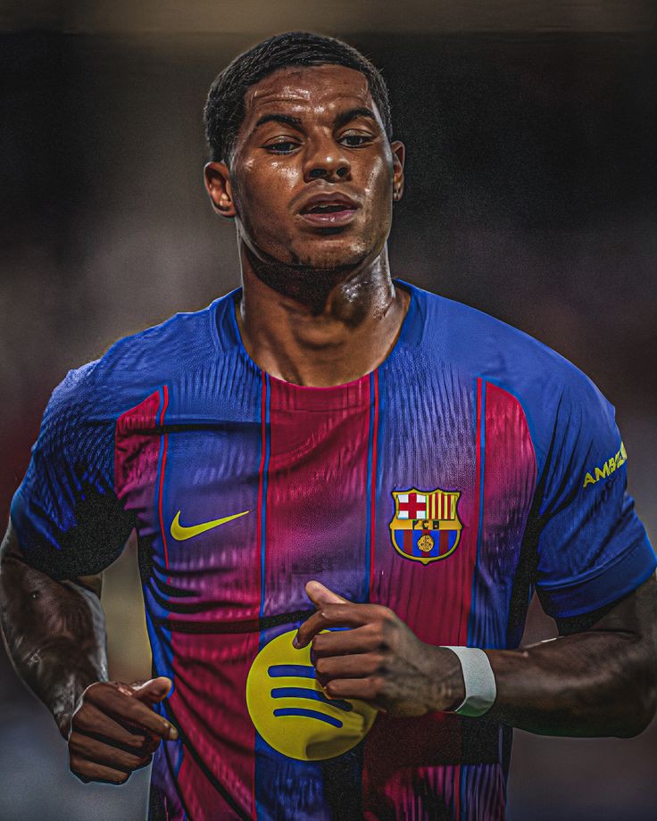 Barca đang cố xoay tiền mua đứt Rashford