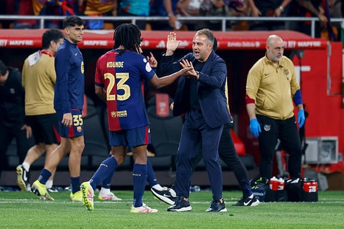 Dưới thời HLV Hansi Flick, Barca toàn thắng ở El Clasico