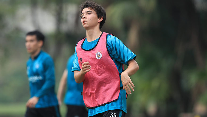 Brady từng tập nhờ tại CLB Hà Nội