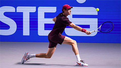  Sinner duy trì phong độ hủy diệt ở Vienna Open, hạ đẹp đồng hương ghi danh tứ kết