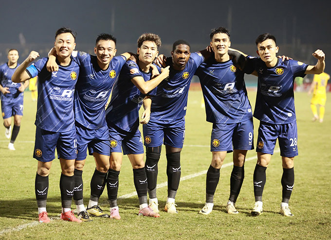 Rimario giúp Thanh Hoá thắng trận đầu V.League - Ảnh: Xuân Thuỷ