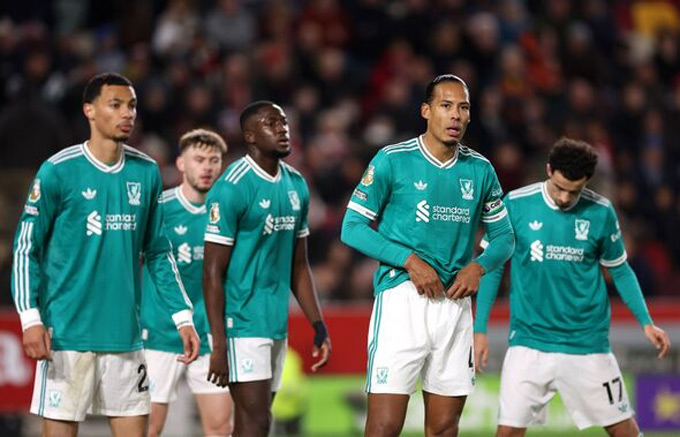 Liverpool thua trận thứ 4 liên tiếp tại Premier League
