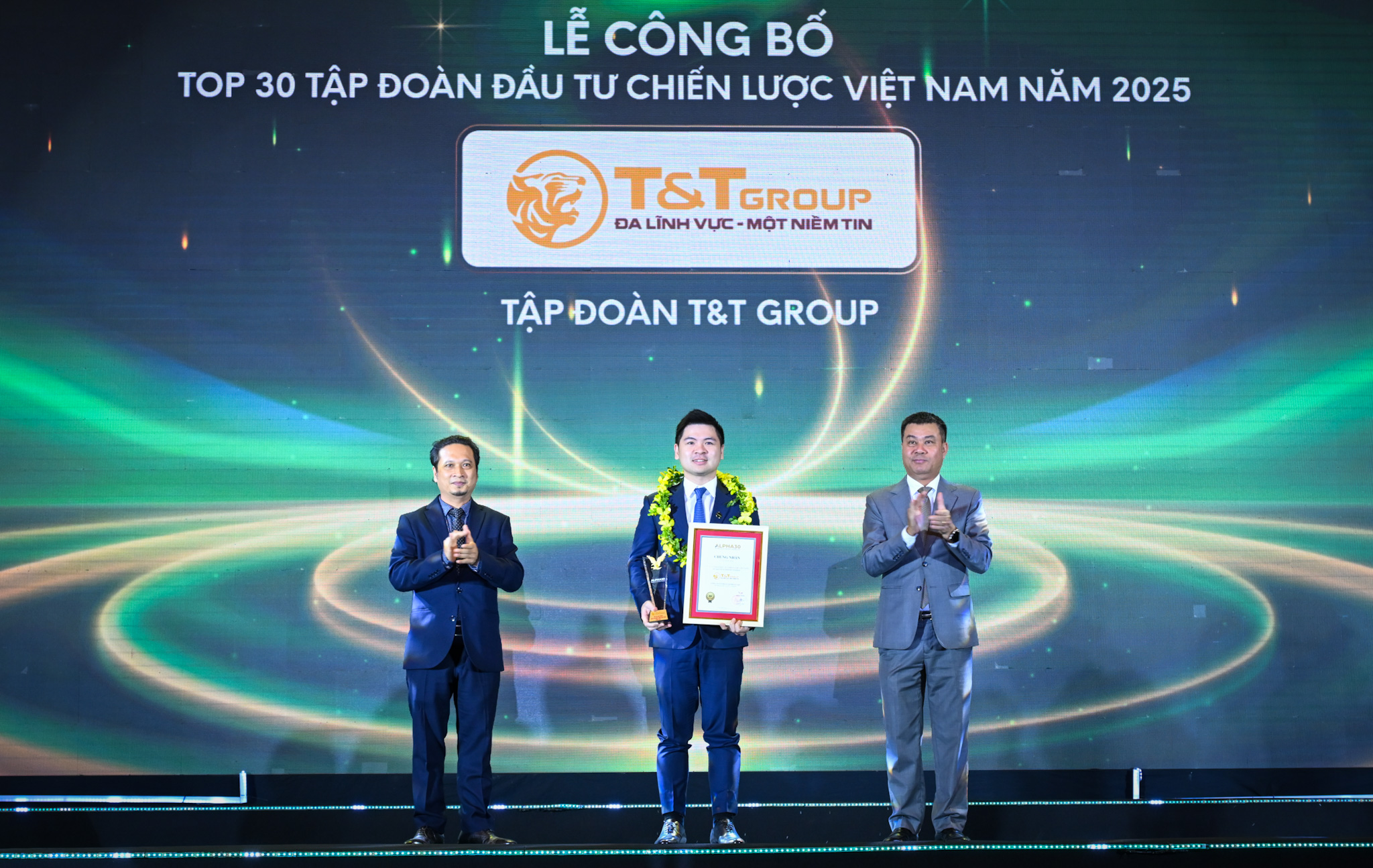 Tập đoàn T&T Group  được vinh danh trong bảng xếp hạng ALPHA 30 - Top 30 Tập đoàn đầu tư chiến lược Việt Nam năm 2025.