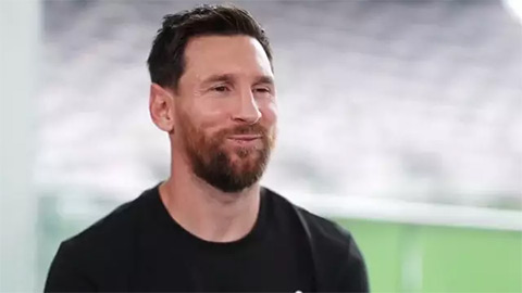  Phản ứng của Messi khi được hỏi anh có phải GOAT của làng túc cầu