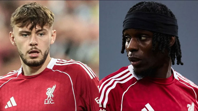 Frimpong (phải) chấn thương còn Bradley không có thể lực tốt khiến Liverpool gặp khó ở vị trí hậu vệ phải