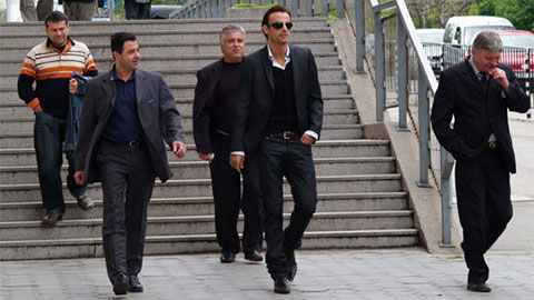  Cựu sao MU có trải nghiệm hãi hùng