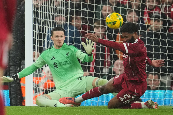 Freddie Woodman đã để thủng lưới 3 bàn trong trận ra mắt cho Liverpool