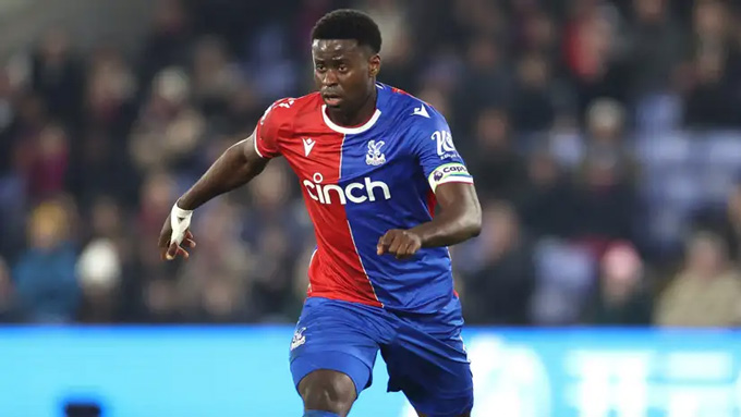 Marc Guehi được MU theo sát