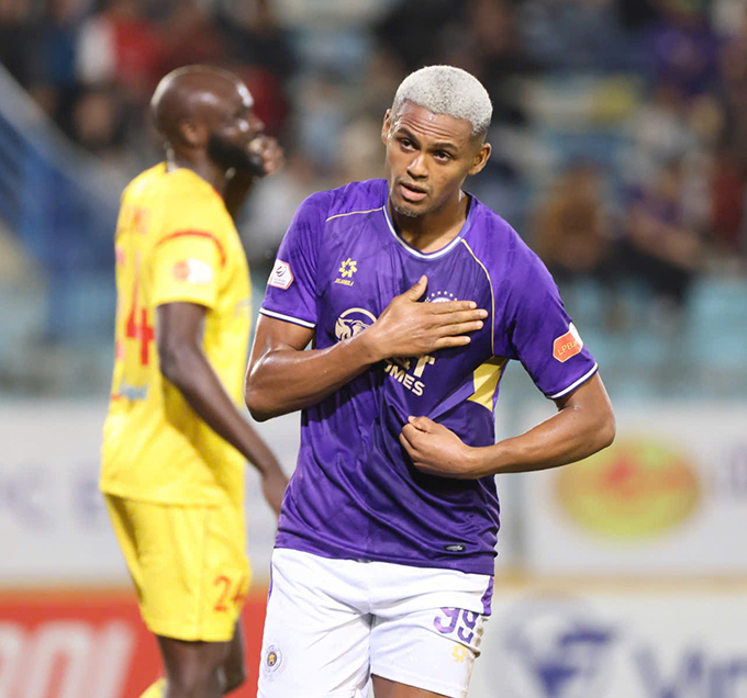 CLB Hà Nội có chiến thắng đậm nhất từ đầu mùa - Ảnh: Minh Tuấn 