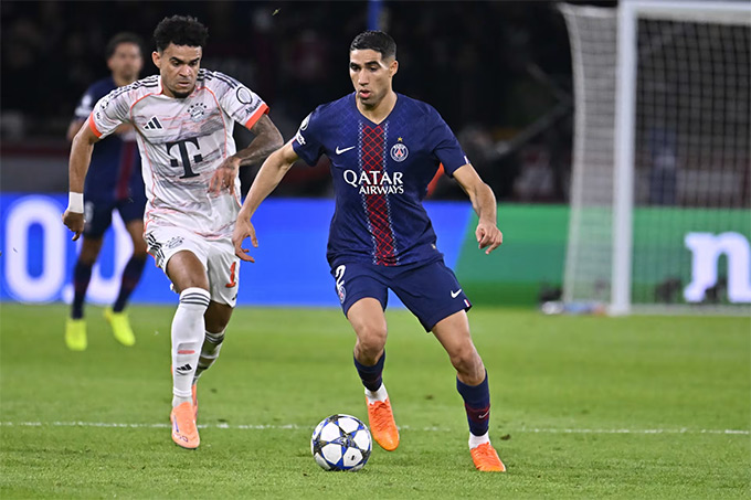 Hakimi chấn thương sau pha vào bóng nguy hiểm của Diaz