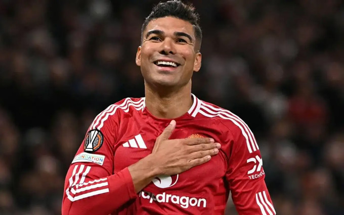 Casemiro đang hồi sinh mạnh mẽ